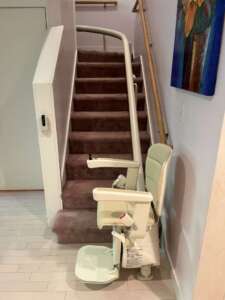 Handicare-Freecurve-Single-Rail-Curved-Stairlift